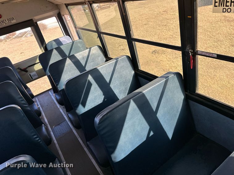 image for item ER8116 2013 Freightliner B2B school bus