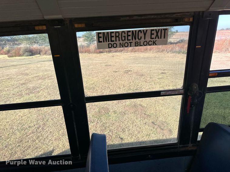 image for item ER8116 2013 Freightliner B2B school bus