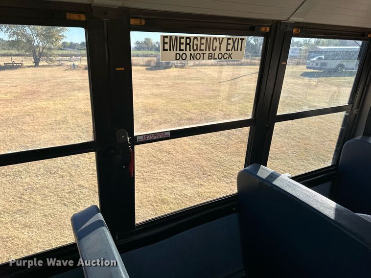 image for item ER8116 2013 Freightliner B2B school bus