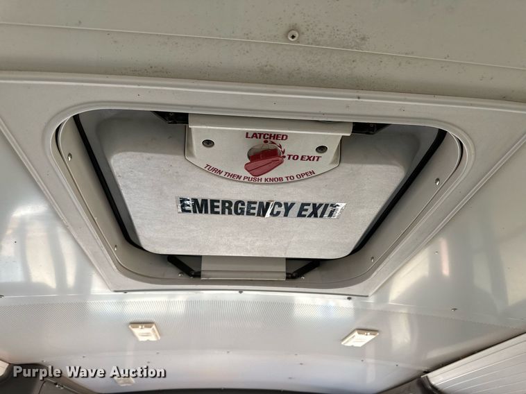 image for item ER8116 2013 Freightliner B2B school bus