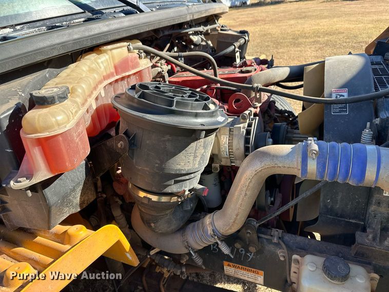 image for item ER8116 2013 Freightliner B2B school bus