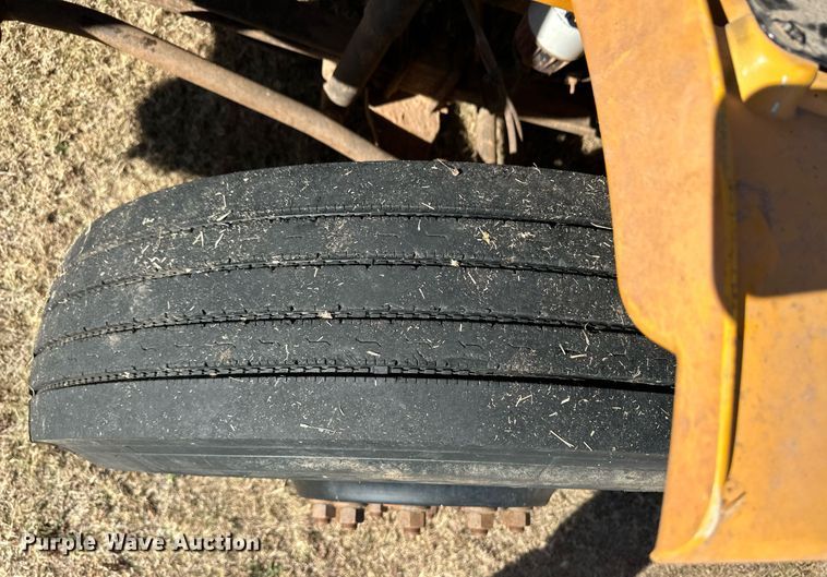 image for item ER8116 2013 Freightliner B2B school bus