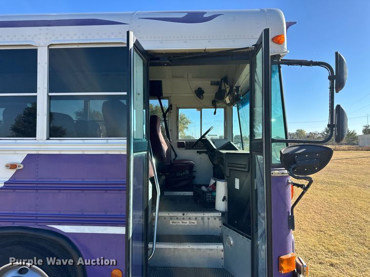 image for item ER8117 2001 Blue Bird 44PS All American coach bus