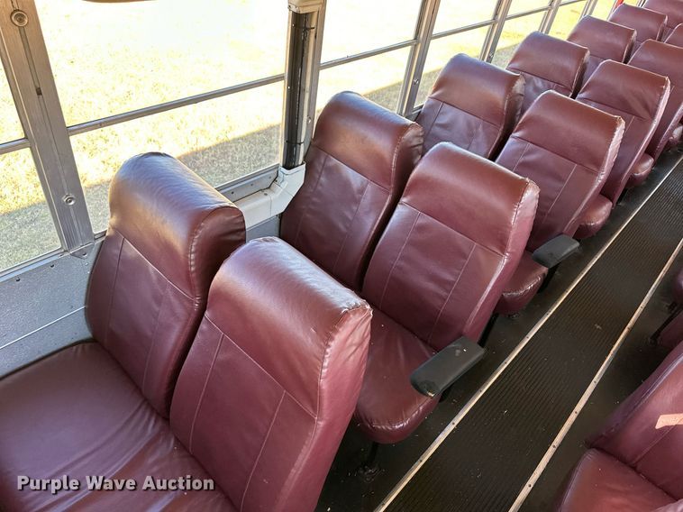 image for item ER8117 2001 Blue Bird 44PS All American coach bus