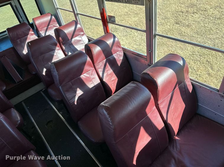 image for item ER8117 2001 Blue Bird 44PS All American coach bus