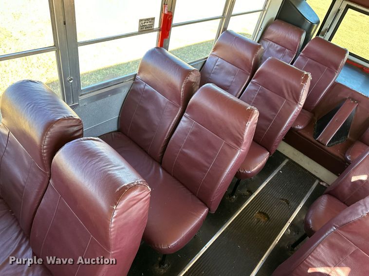 image for item ER8117 2001 Blue Bird 44PS All American coach bus