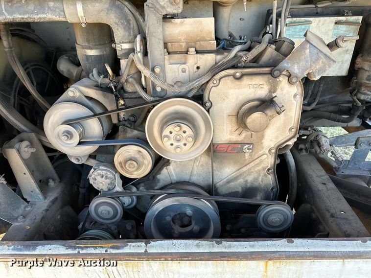 image for item ER8117 2001 Blue Bird 44PS All American coach bus