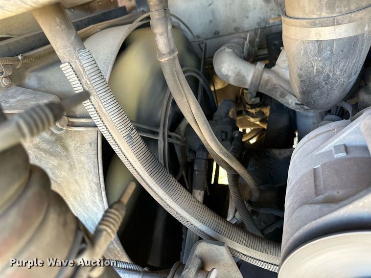 image for item ER8117 2001 Blue Bird 44PS All American coach bus