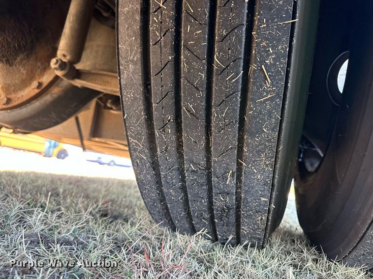 image for item ER8117 2001 Blue Bird 44PS All American coach bus