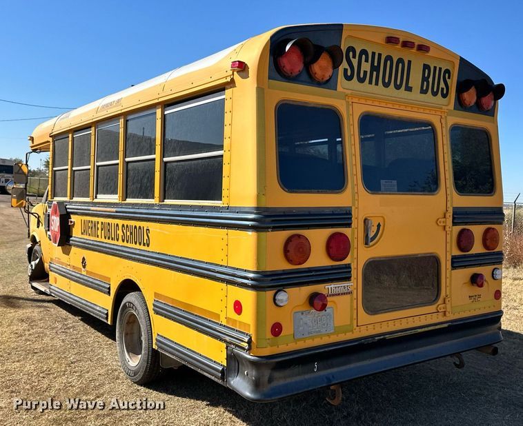 image for item ER8119 2006 GMC Savana G3500 school bus