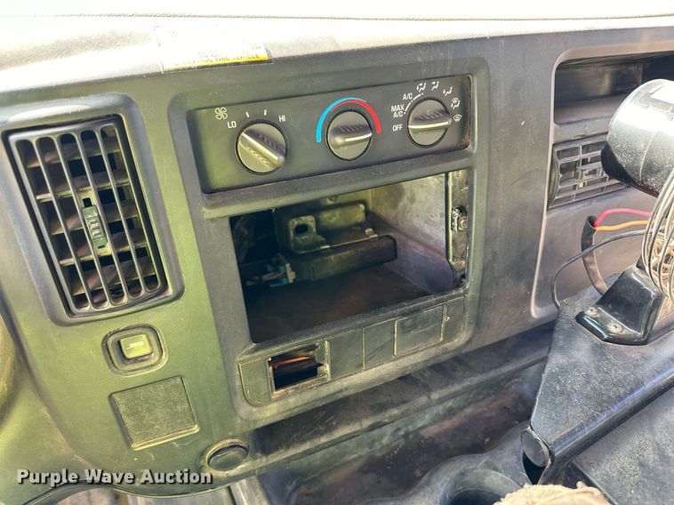 image for item ER8119 2006 GMC Savana G3500 school bus