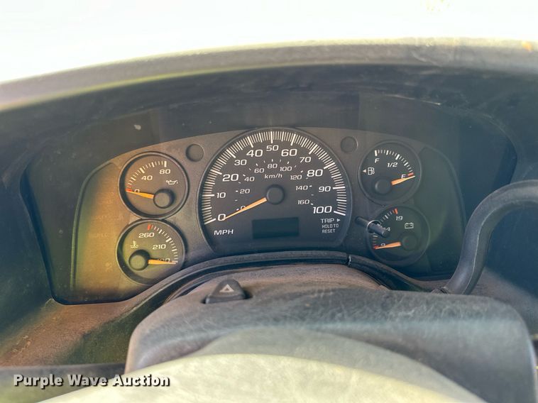 image for item ER8119 2006 GMC Savana G3500 school bus