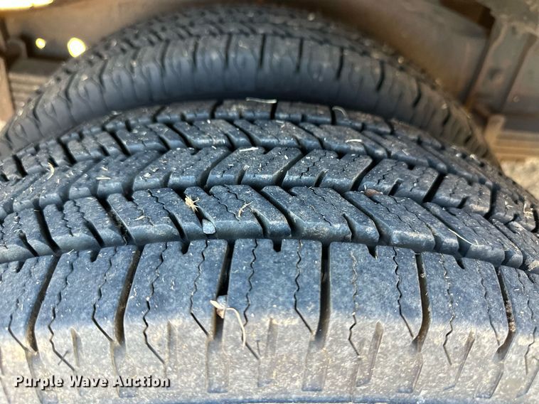 image for item ER8119 2006 GMC Savana G3500 school bus