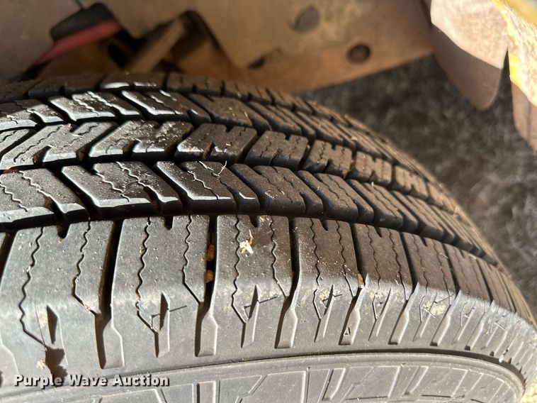 image for item ER8119 2006 GMC Savana G3500 school bus