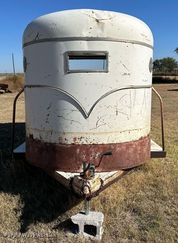 image for item ER8120 WW livestock trailer