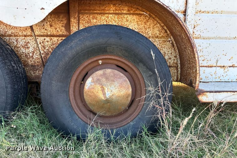 image for item ER8120 WW livestock trailer