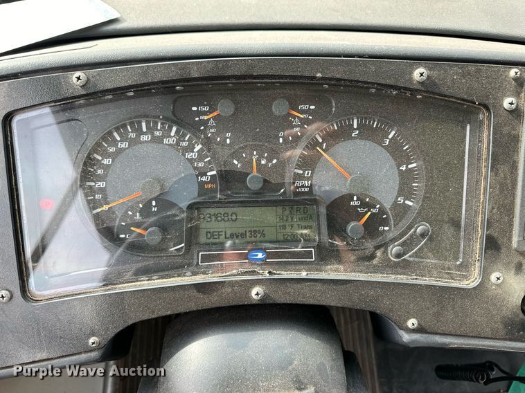 image for item ER8127 2013 Blue Bird All American  coach bus