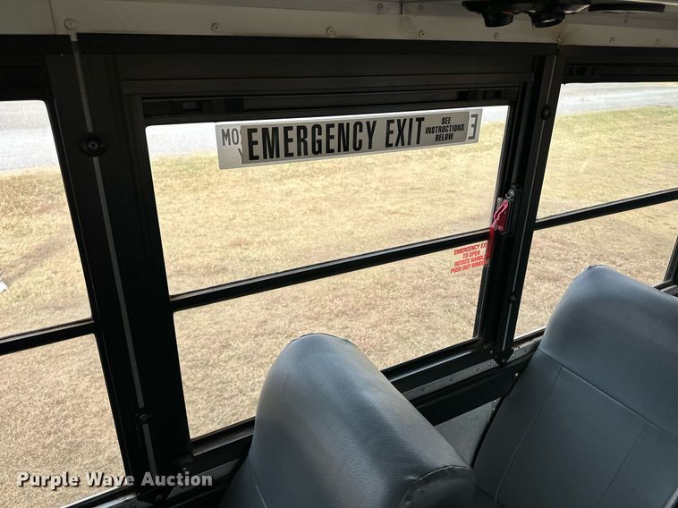 image for item ER8127 2013 Blue Bird All American  coach bus
