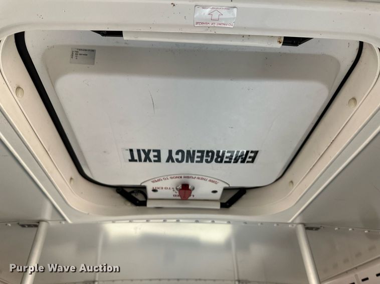 image for item ER8127 2013 Blue Bird All American  coach bus