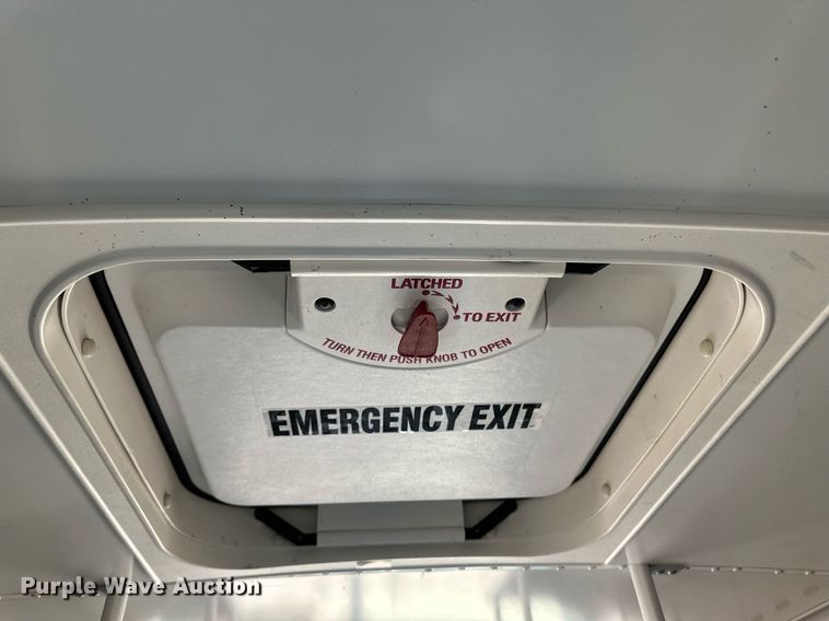 image for item ER8127 2013 Blue Bird All American  coach bus