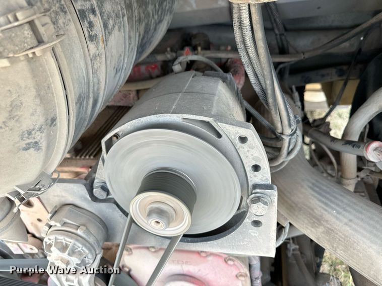 image for item ER8127 2013 Blue Bird All American  coach bus