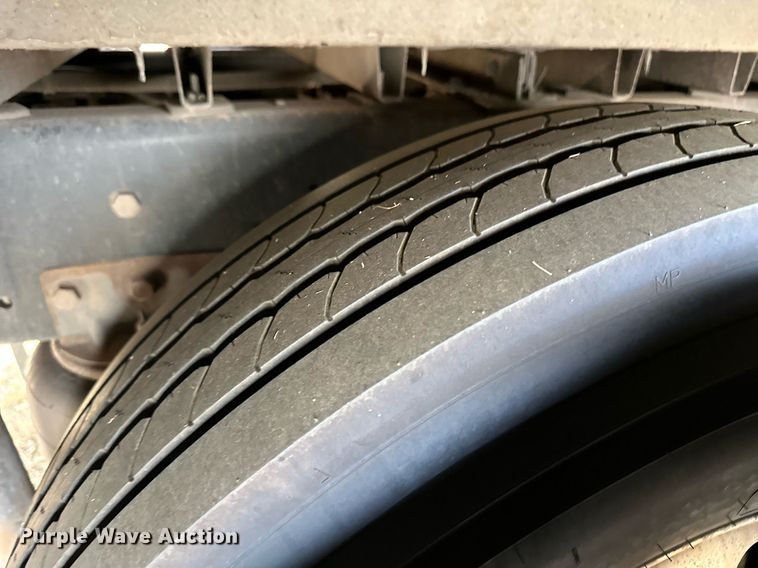 image for item ER8127 2013 Blue Bird All American  coach bus