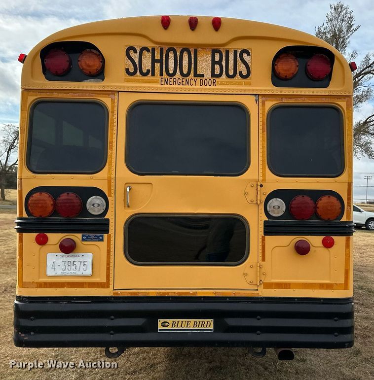 image for item ER8128 2001 International 3800 school bus