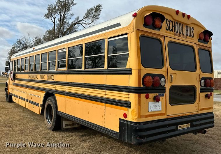 image for item ER8128 2001 International 3800 school bus