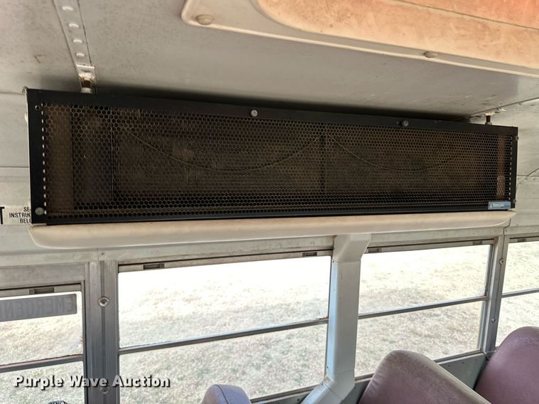 image for item ER8128 2001 International 3800 school bus