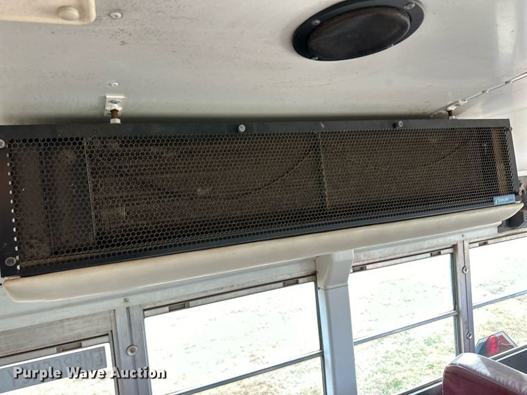 image for item ER8128 2001 International 3800 school bus