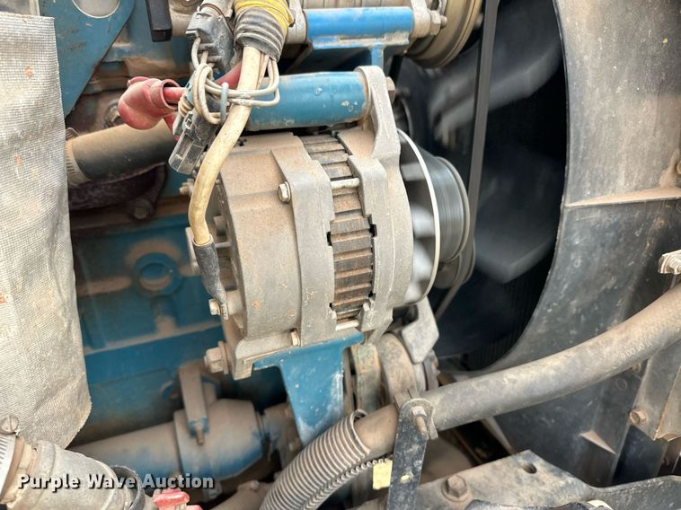 image for item ER8128 2001 International 3800 school bus