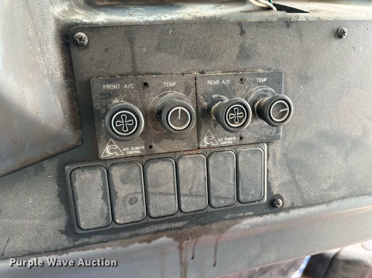 image for item ER8129 2012 Blue Bird Vision school bus