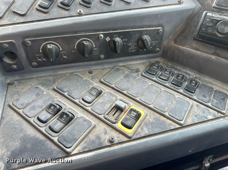 image for item ER8129 2012 Blue Bird Vision school bus