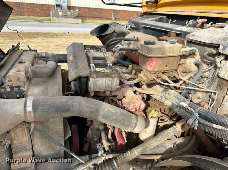 image for item ER8129 2012 Blue Bird Vision school bus