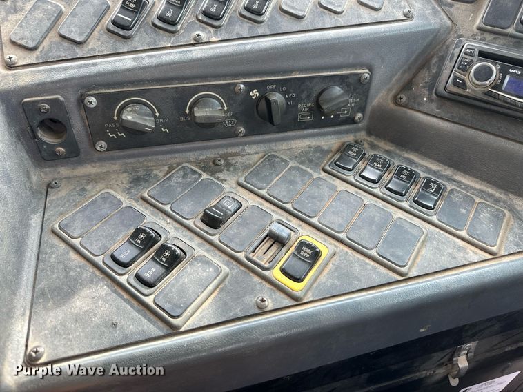 image for item ER8130 2012 Blue Bird Vision school bus