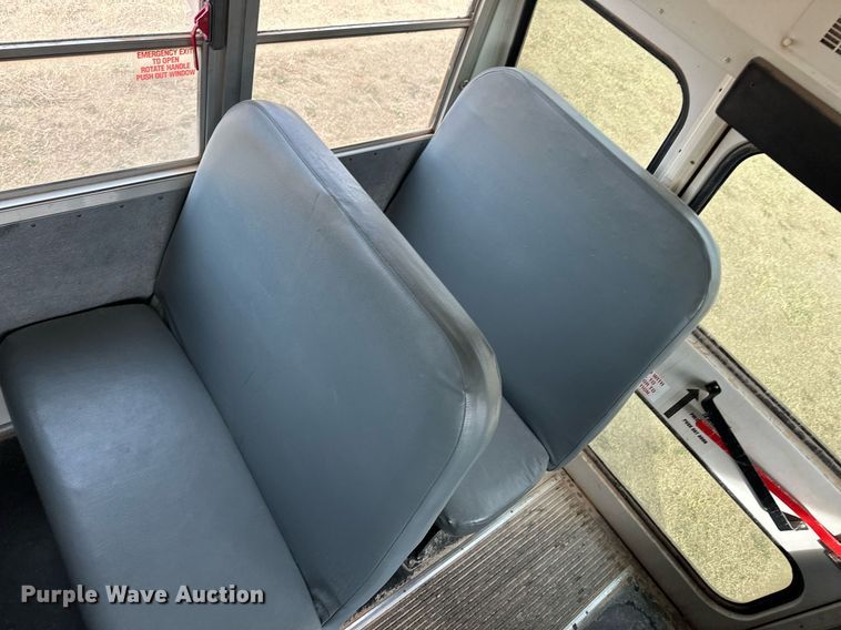 image for item ER8130 2012 Blue Bird Vision school bus