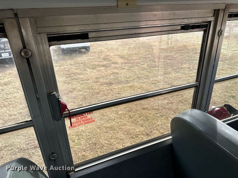 image for item ER8130 2012 Blue Bird Vision school bus