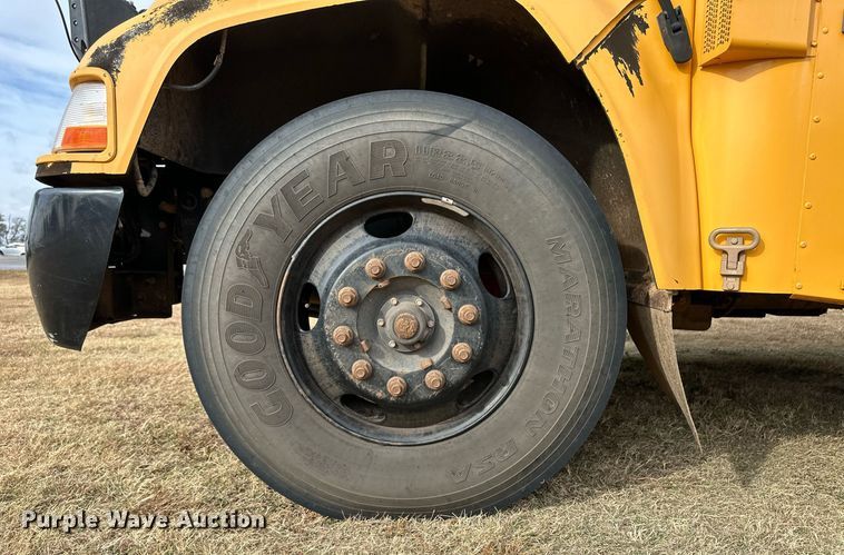 image for item ER8130 2012 Blue Bird Vision school bus