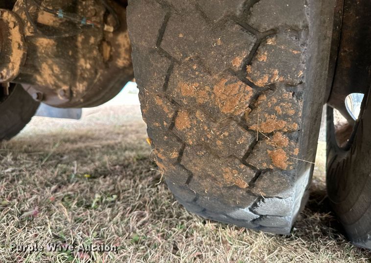 image for item ER8130 2012 Blue Bird Vision school bus