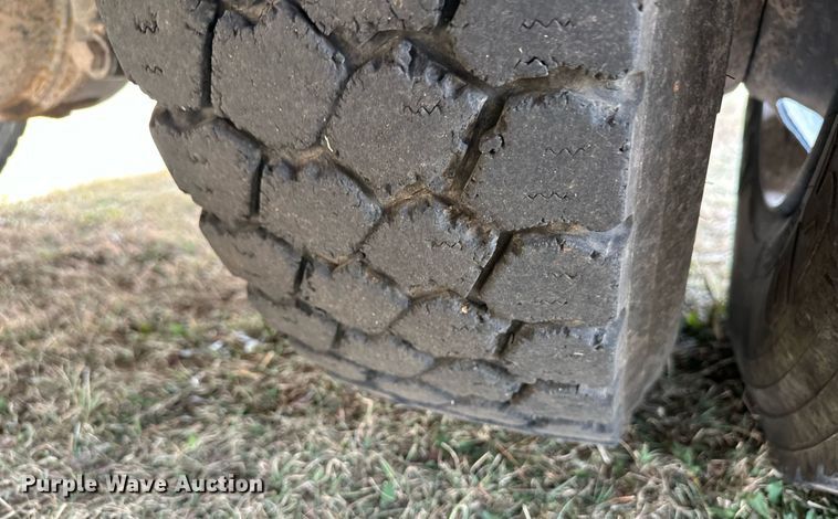 image for item ER8131 2012 Blue Bird Vision  school bus