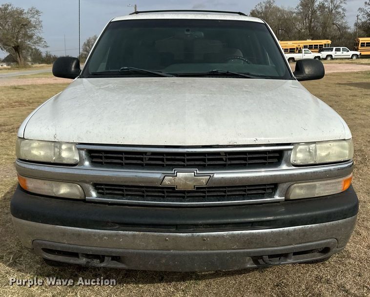 image for item ER8132 2001 Chevrolet Suburban C1500 SUV