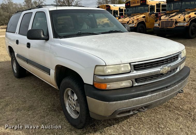 image for item ER8132 2001 Chevrolet Suburban C1500 SUV