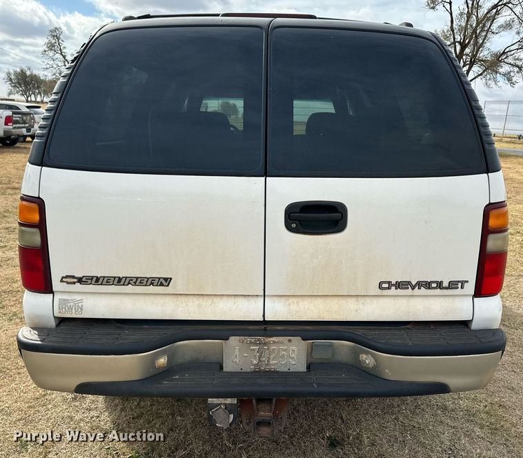 image for item ER8132 2001 Chevrolet Suburban C1500 SUV