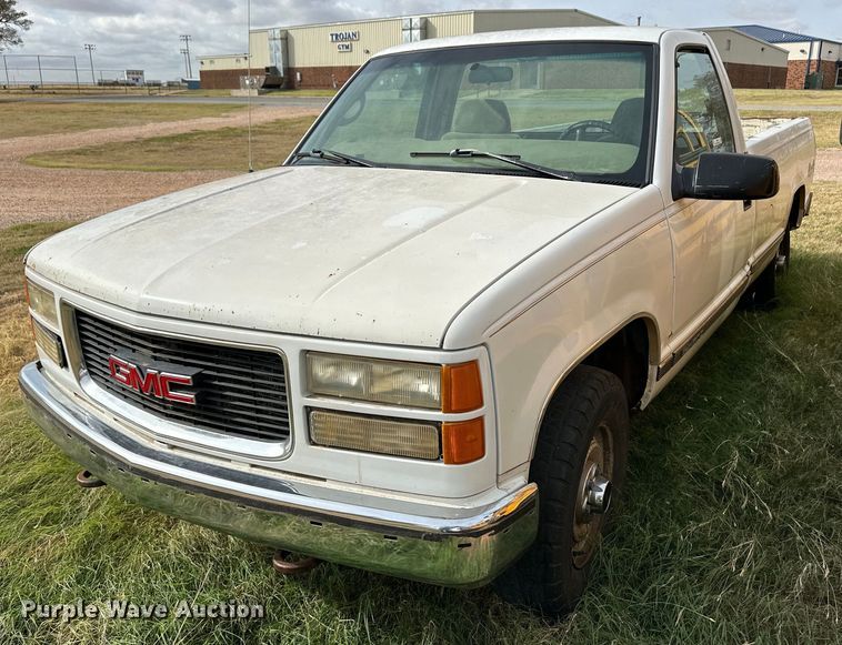 image for item ER8133 1997 GMC Sierra 1500 pickup truck