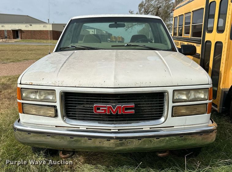 image for item ER8133 1997 GMC Sierra 1500 pickup truck