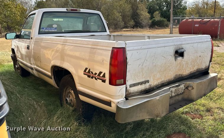 image for item ER8133 1997 GMC Sierra 1500 pickup truck