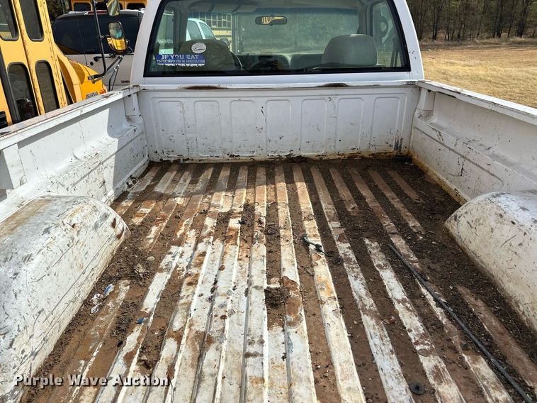 image for item ER8133 1997 GMC Sierra 1500 pickup truck