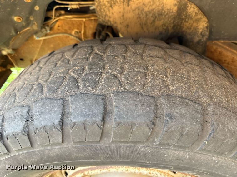 image for item ER8133 1997 GMC Sierra 1500 pickup truck