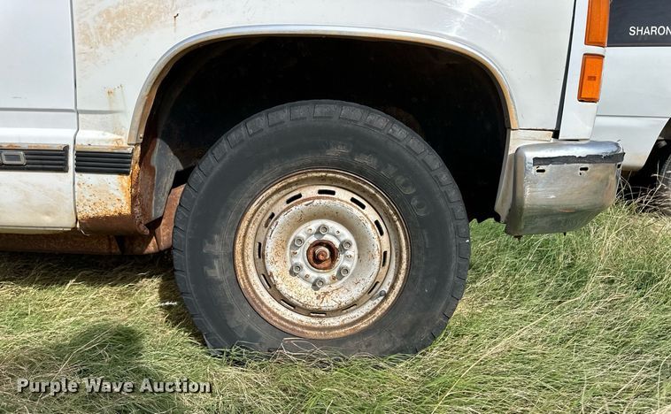 image for item ER8133 1997 GMC Sierra 1500 pickup truck