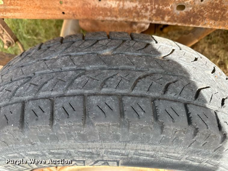 image for item ER8133 1997 GMC Sierra 1500 pickup truck